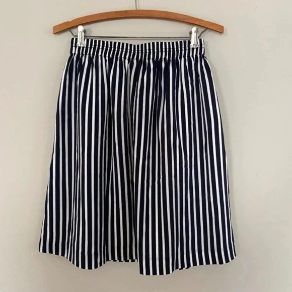 NWT J.Crew Mercantile Navy and White Striped Skirt - Picture 8 of 10